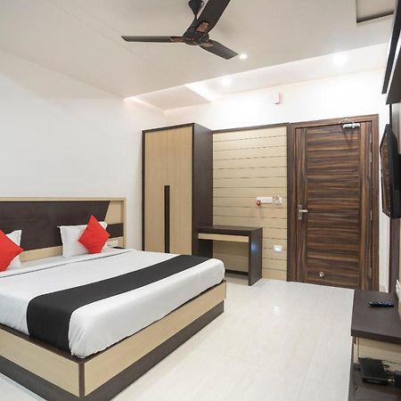Capital O 69415 Green View Resort Aligarh Luaran gambar