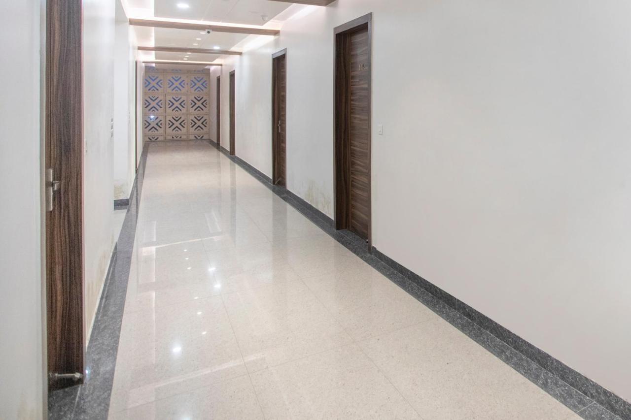 Capital O 69415 Green View Resort Aligarh Luaran gambar