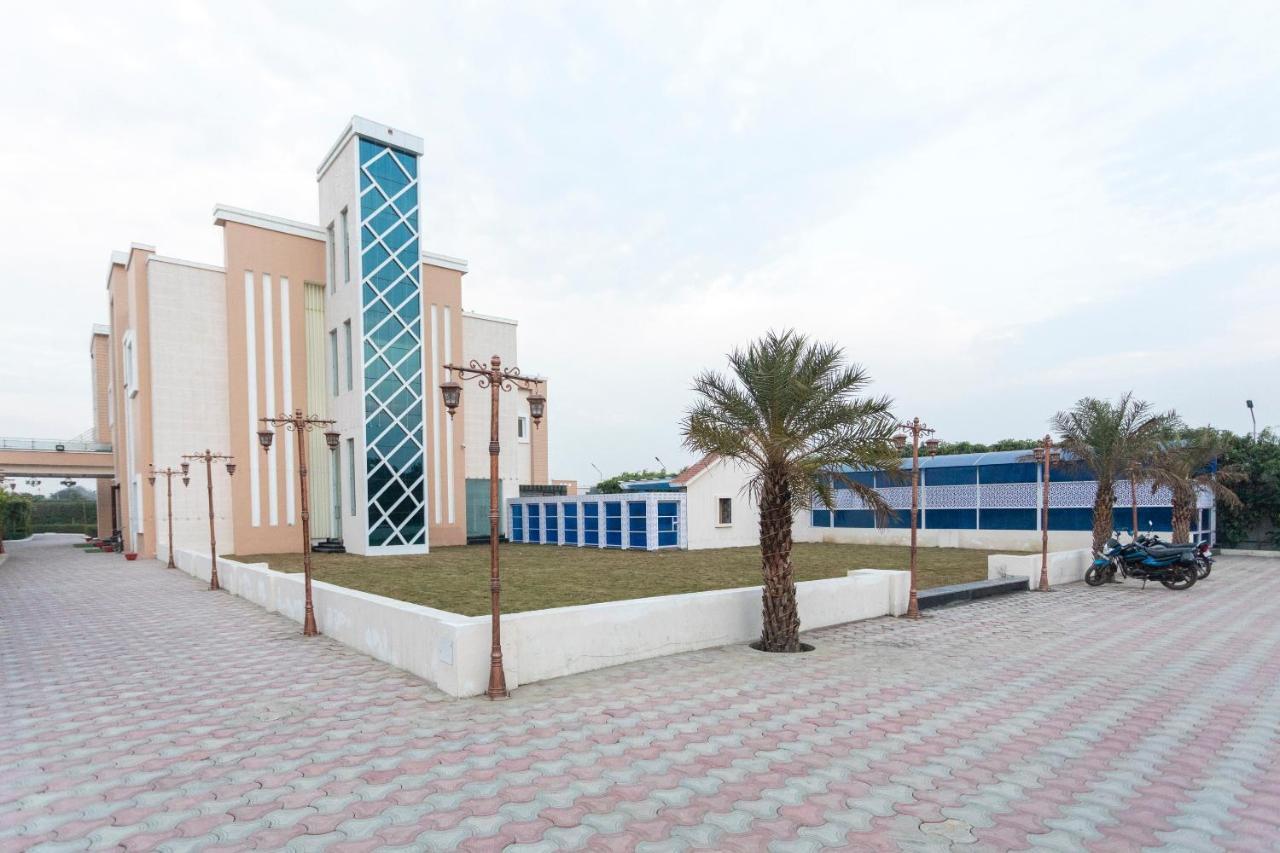 Capital O 69415 Green View Resort Aligarh Luaran gambar